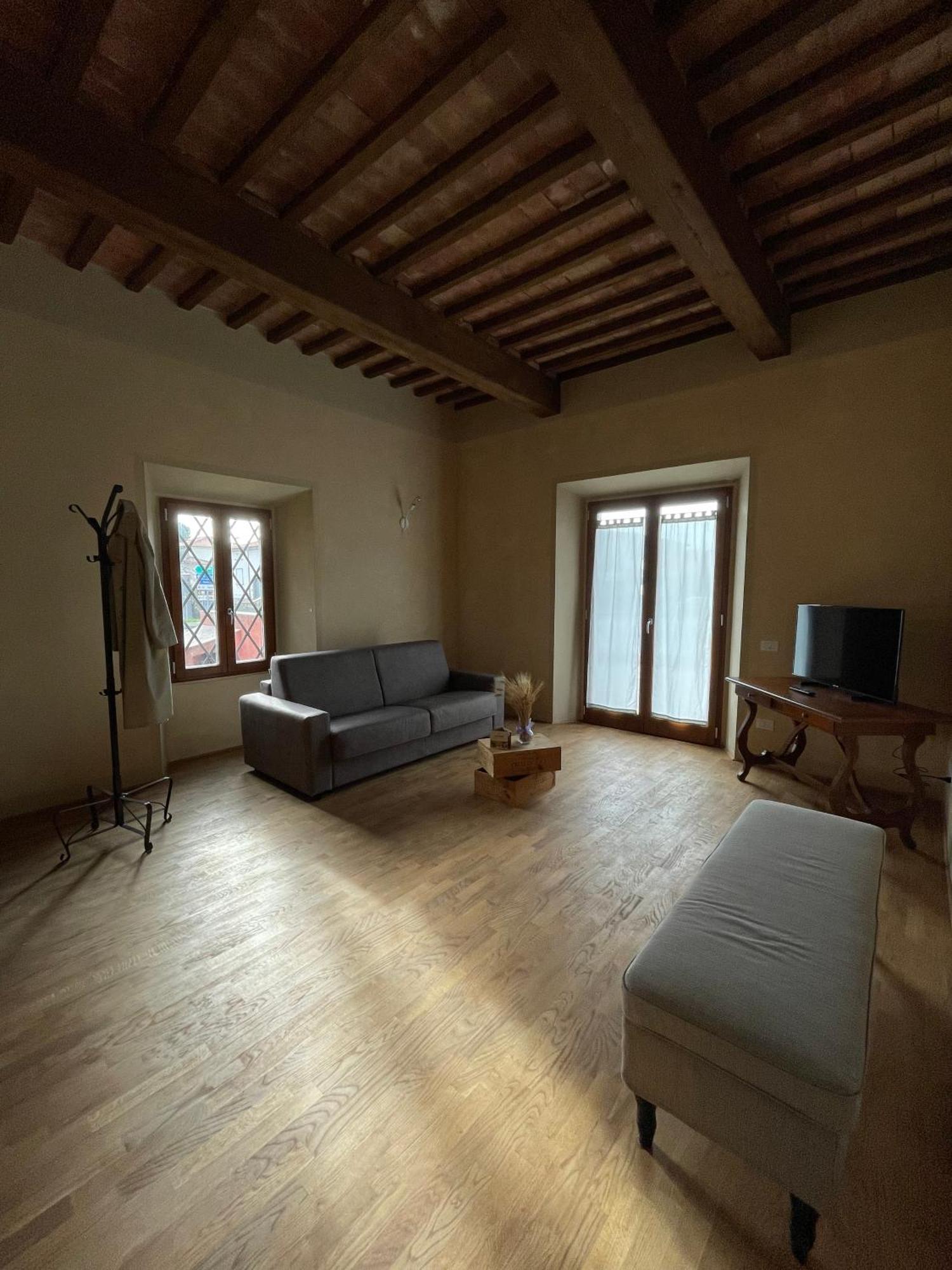 Casa Vacanze Le Due Torri Vada Exteriör bild